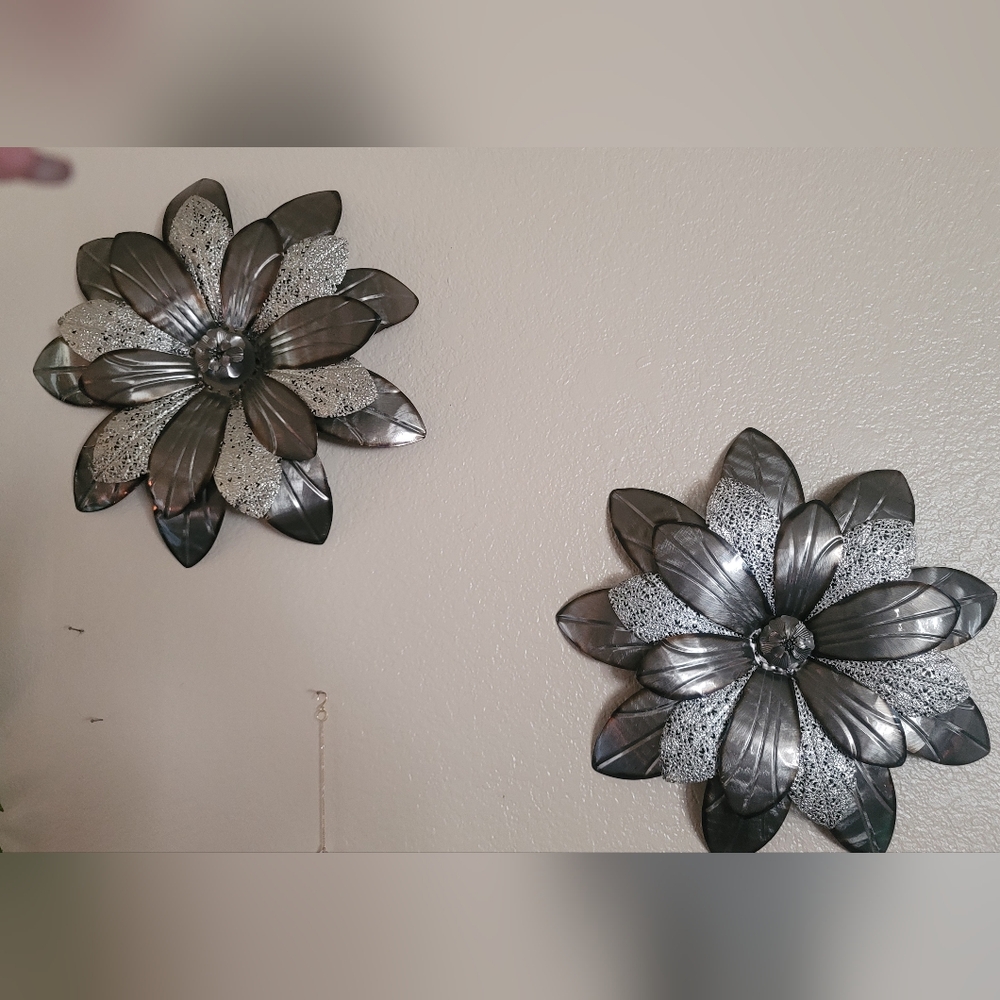 2 silver & gun metal flower wall decorations